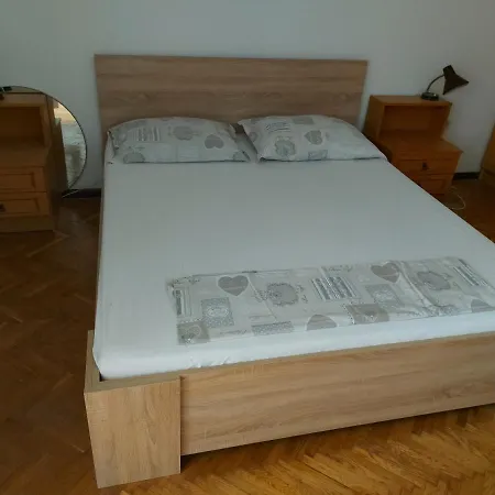 Spacious Budget Apartmán Split